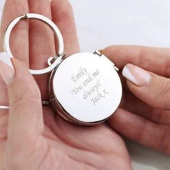 Personalised Round Photo Keyring -PERSONALISE STORE p0102e05 9