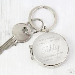 Personalised Classic Photo Keyring -PERSONALISE STORE p0102w65 3