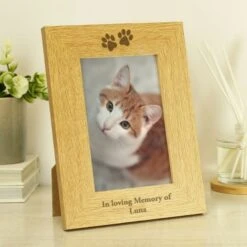 Personalised Oak Finish 6x4 Paw Prints Photo Frame -PERSONALISE STORE p011160 2