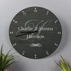 Personalised Family Glass Clock -PERSONALISE STORE p080799 2
