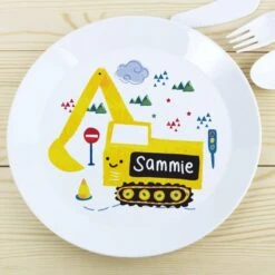 Personalised Digger Plastic Plate -PERSONALISE STORE p0813a81 3