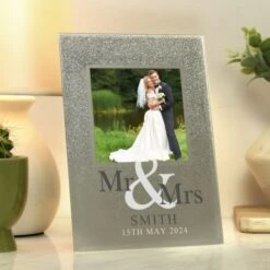 Personalised Mr & Mrs 4x4 Glitter Glass Photo Frame -PERSONALISE STORE p1007d02 3