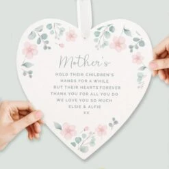 Personalised Floral Wooden Heart Decoration -PERSONALISE STORE p1011g35 3