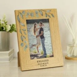 Personalised Botanical 6x4 Oak Finish Photo Frame -PERSONALISE STORE p1011g67 3